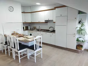BEACH FOOT PENTHOUSE - Image 3