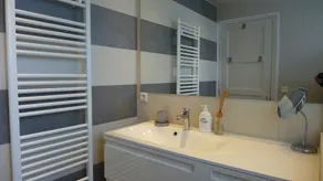 Appart. dans villa à Annecy le Vieux en rez-de-jardin pour 4/5 P.+ boîte à clé - Image 3