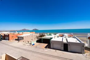 Casa Seascape: Spacious 4-bedroom Rental - Image 4