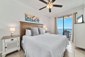 GULF-FRONT CONDO, POOLS, SPLASH PAD, LOTS OF AMENITIES! - Image 3