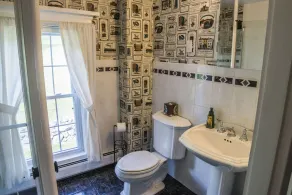 Charming 10+ Bedroom White Mountains Home close to Santa's Village and ski areas - Image 4