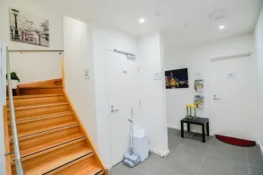 U201 Brunswick Living Top floor Balcony Close to APT and CBD Free Wifi Tram at Doorstep - Image 2