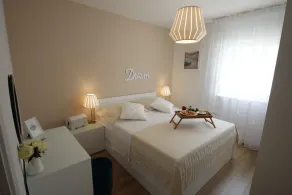 Schöne NEUE Villa mit Pool in Poljica Imotski - 9 Personen, Haustiere sind willkommen! - Image 2
