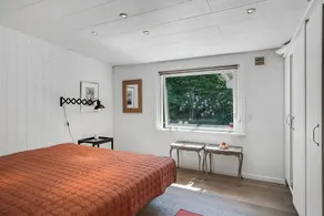 Spacious cottage with a view of wild nature - Image 5