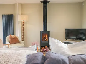 Holm Oaks Cottage - Image 2