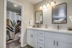 Large 5 Bedroom House Beach side in Mission Beach - Image 3