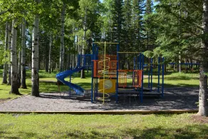 Self Contained Mountain Escape in Jasper Alberta Area - Image 4