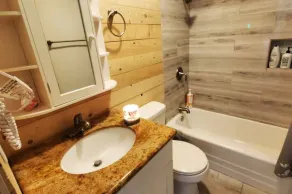 Updated  farm style Apt.  w/ loft minutes from Airport and Seattle - Image 4