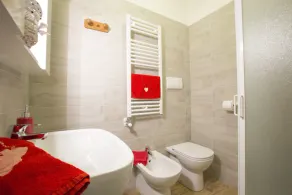 VILLA COM PISCINA, 12 CAMAS PARA PERMITIR OS MAGNÍFICOS FERIADOS - Image 4