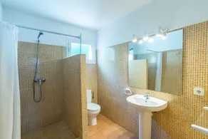 Peaceful location and with pool - Villa Mariola - Image 2