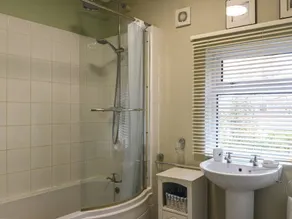 Alojamiento de 3 habitaciones en Beccles - Image 2