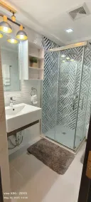 Manhattan plaza 2 araneta cubao with Balcony karaoke, netflix, washing machine - Image 3