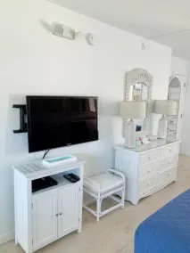 Beachside Unit 09 - Key Colony - Image 4