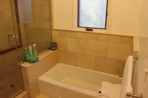 Superbe maison d'hôtes au cœur de Culver City + piscine et bain à remous, code postal 90230 - Image 4