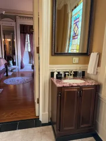 The Stegmaier Mansion Guest House - Image 4