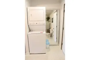 Red Fern Hotel - Eclectic Getaway 2 bedroom - Image 4