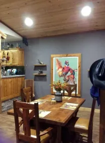 Moonlight Country Cabin -Brand New Custom Build Secluded for a Romantic Getaway! - Image 4