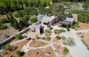 Nice Home In Stari Grad - Image 2