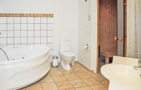 Gorgeous home in Egernsund with sauna - Image 5