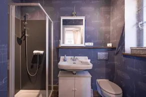 Lodge am Oxenweg room 2 in Husum for up to 2 people - Image 3