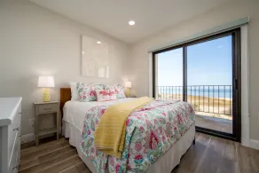 Wow!  Renovated 3rd floor bayfront condo! - Image 5