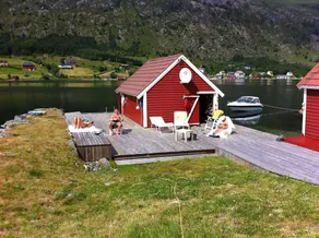Idyllisches Ferienhaus in schöner Berle. Angeln, Bootfahren, Schwimmen, Wandern - Image 2