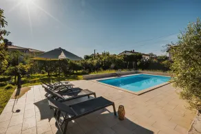 Affascinante villa con piscina e intrattenimento all'aperto per un massimo di 6 ospiti - Image 5