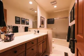 Mountain Golf Course Retreat - Image 3