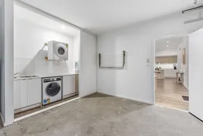 Bright & Easy -  Pet Friendly Outside 7 Cobb n Co Way Robe - Image 2