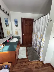Escape til denne 7 bdrm, WATERFRONT hjem på uberørt Maine Lake; FAMILIE VENNLIGT! - Image 2