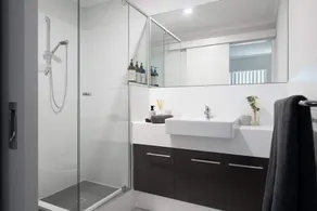 3BR Sanctuary: Riverside Escape Near Freo & Perth - Image 2