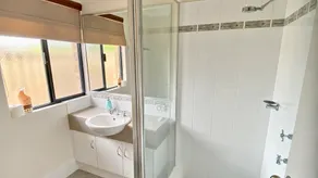 Wagon Holiday Home - Image 4