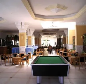 Solymar Beach Hotel - Image 2