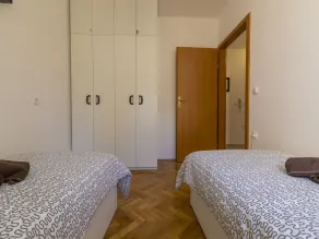 Apartment Color Green - Image 5