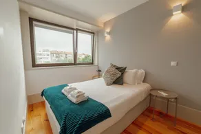 LEGACY OPORTO DESIGN APARTMENT E by VACATIONY - Image 5