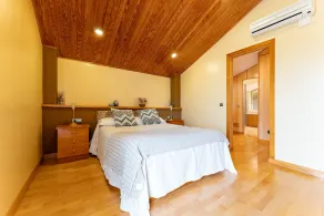 Villa Rural con Piscina Privada - Image 5