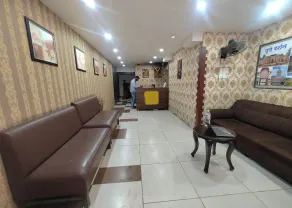 Hotel Gargi Deluxe - Image 2