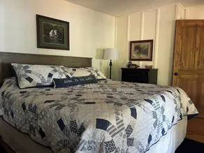 Lakefront, Pet friendly, EV Charging, 6 Kayaks, Boat Slip, Firepit - Image 4