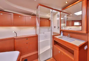Segelurlaub in einem Beneteau Oceanis 48 am Mittelmeer in Kas, - Image 2