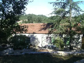 La Maison Charmante - Gite coquet pour 6 personnes avec salon de jardin - Image 5