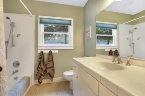 Immaculate Beach House with Great Views Of Mt Tam - Image 3