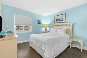 SeaSpray Riverside 813 - Image 5