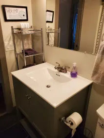 Spacious, Pet Friendly Apartment in the Heart of Downtown - Image 3