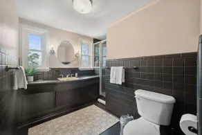 HOT TUB Waterfront Estate on Prestigious Bay Beach - Image 3