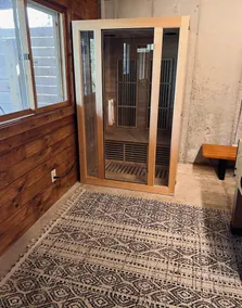 Loon Lodge - Hot Tub/Sauna/Real Wood Fireplace - Image 2