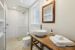 super cosy cottage with high speed internet! - Image 3