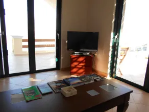 Hermosa villa nueva y confortable con piscina, excelente vista. - Image 2