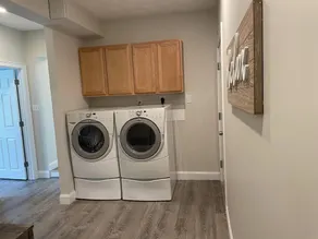 Don't miss this newly remodeled beach getaway with central A/C - Image 4