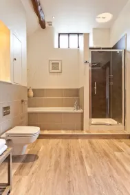 Large, Luxury house. Peaceful location in Cartmel. Large garden. EV Charger - Image 5