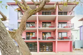Boutique Vera Hotel in the Heart of Folly Beach - Image 5